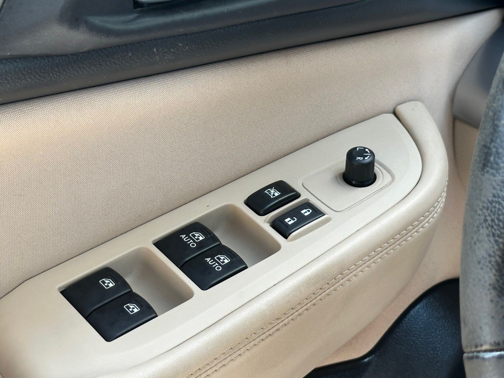 2017 Subaru Legacy Image 26
