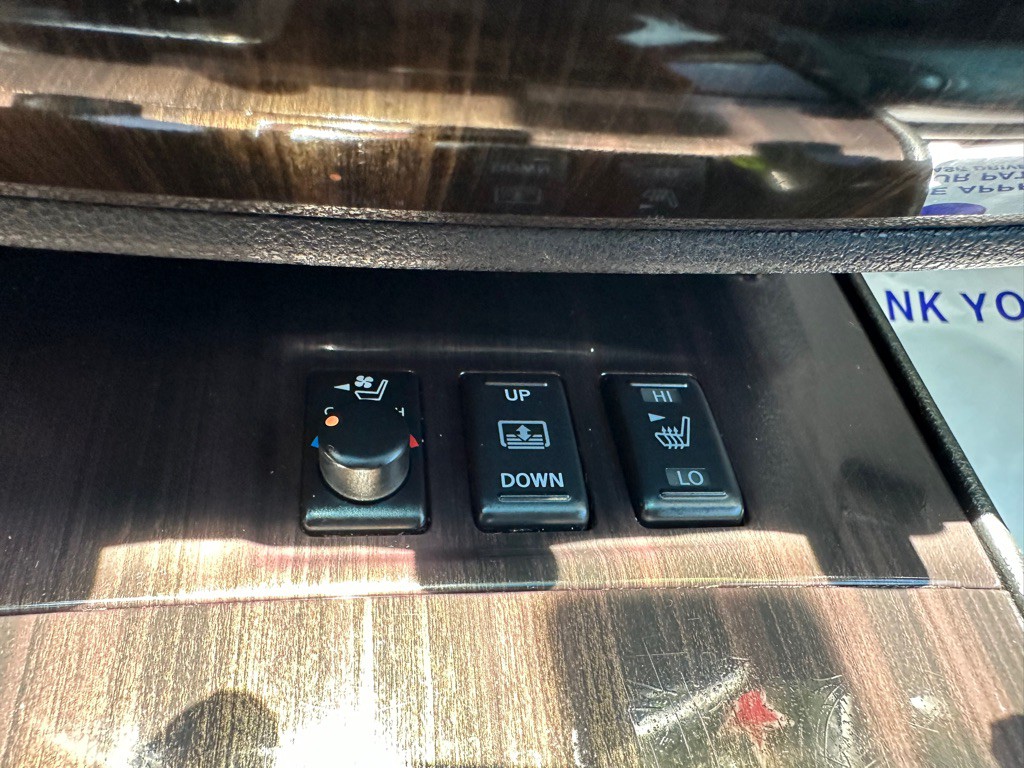 2014 Nissan Maxima Image 30