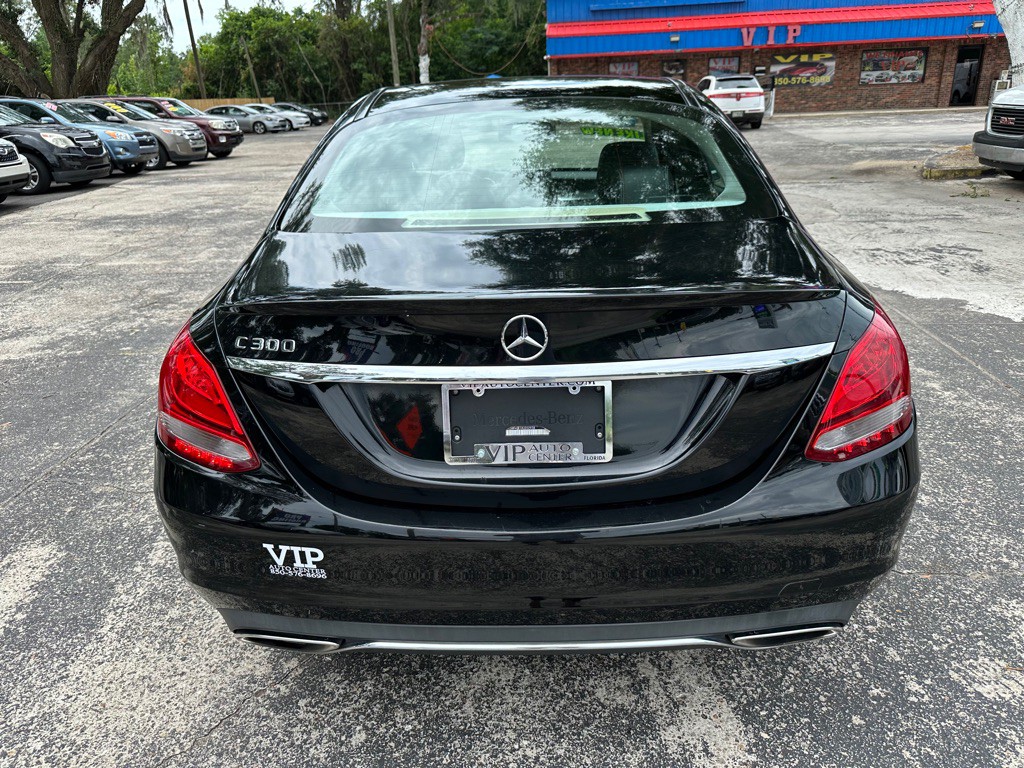 2017 Mercedes-Benz C-Class Image 4