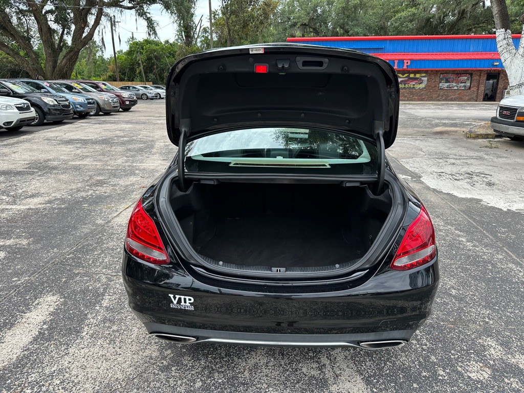 2017 Mercedes-Benz C-Class Image 10