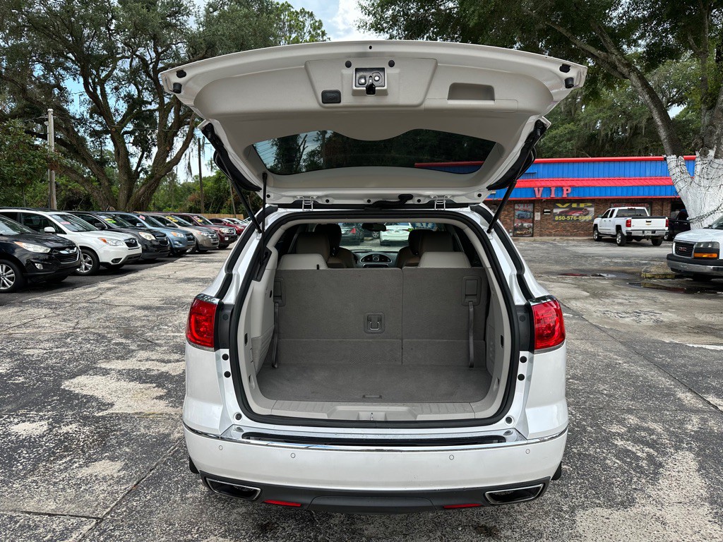 2017 Buick Enclave Image 10