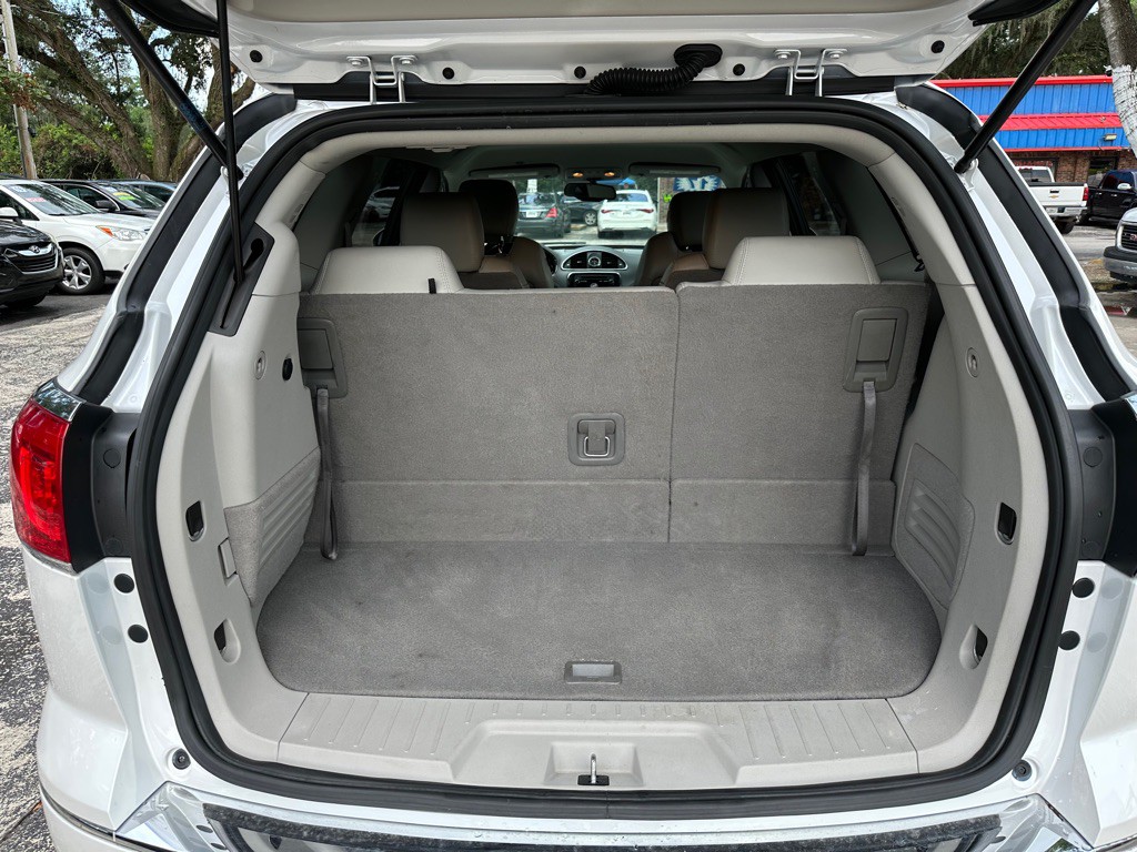 2017 Buick Enclave Image 11