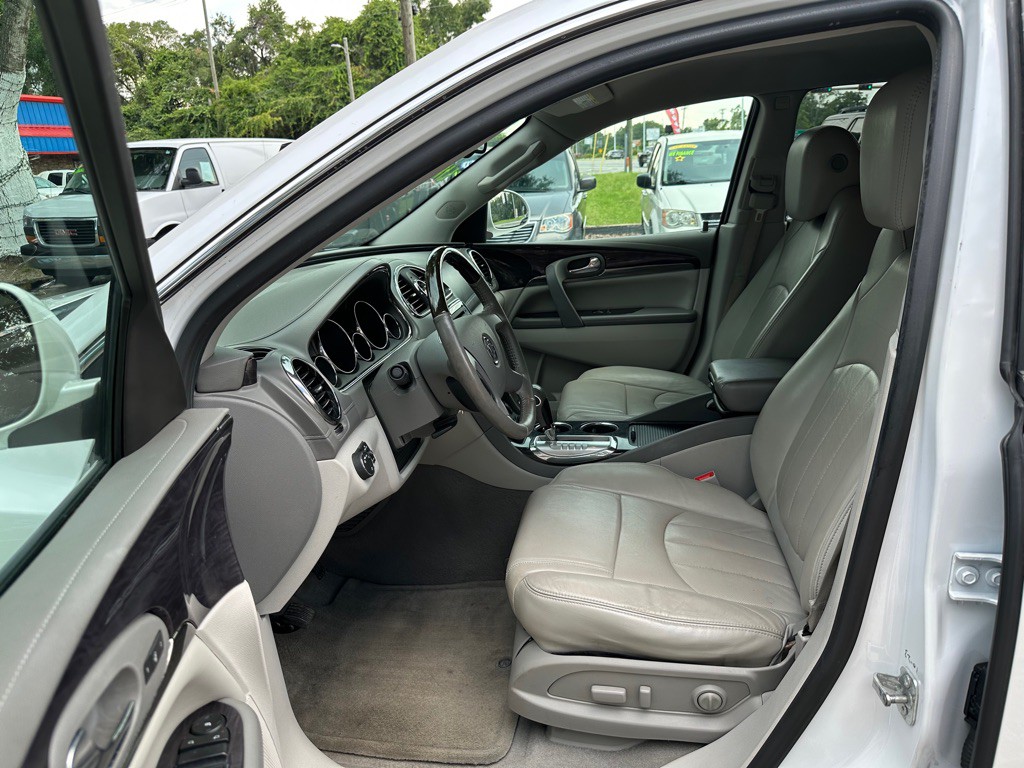 2017 Buick Enclave Image 13