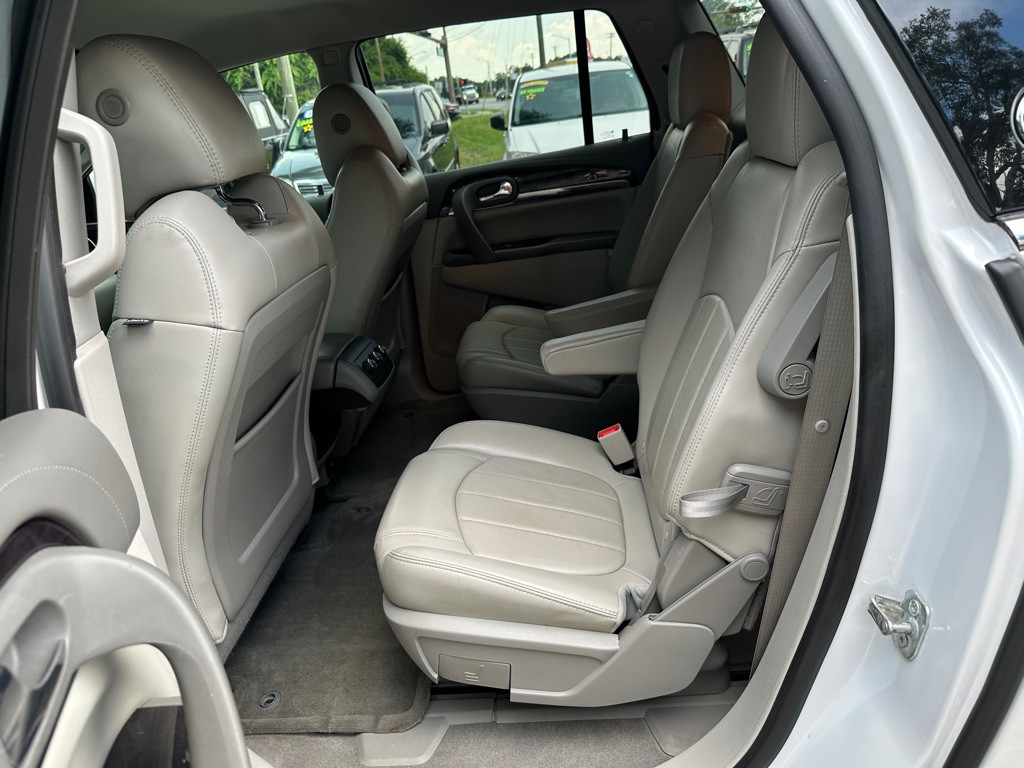 2017 Buick Enclave Image 17