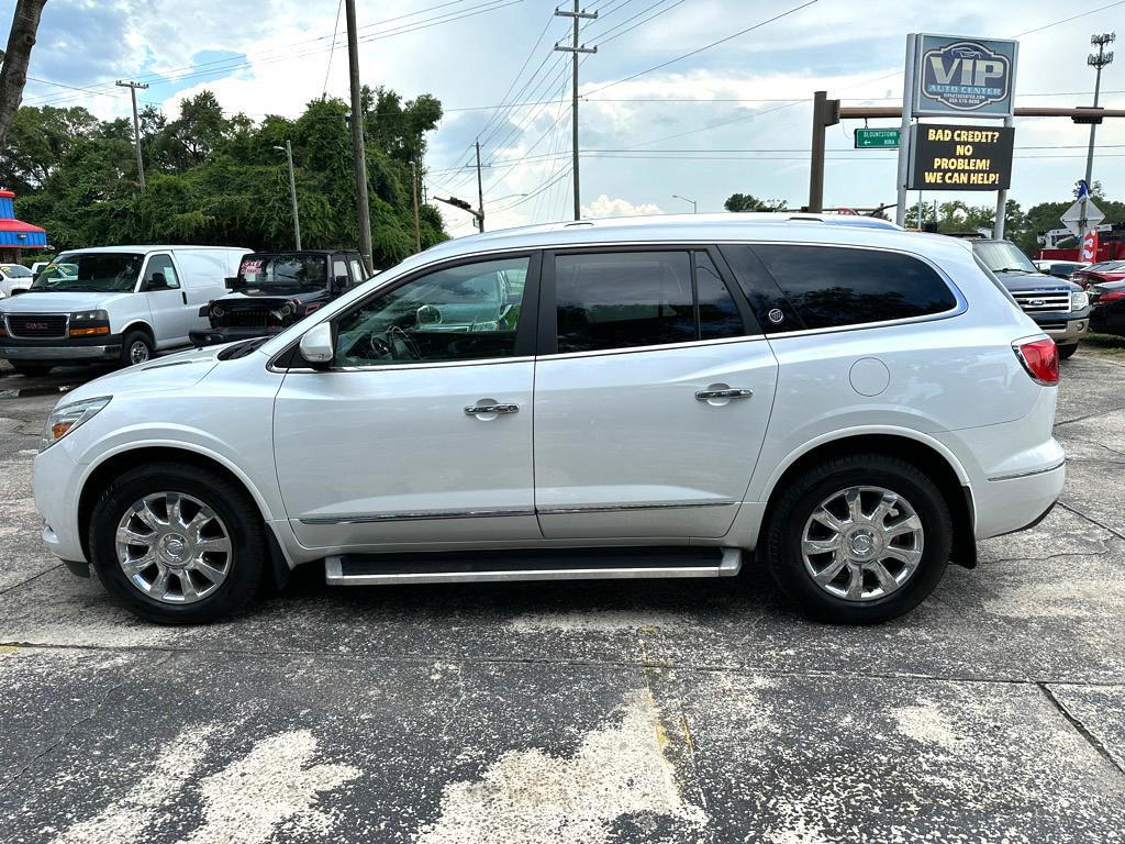 2017 Buick Enclave Image 2