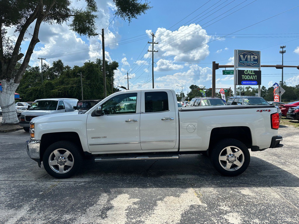 2015 Chevrolet Silverado 1500 Image 2