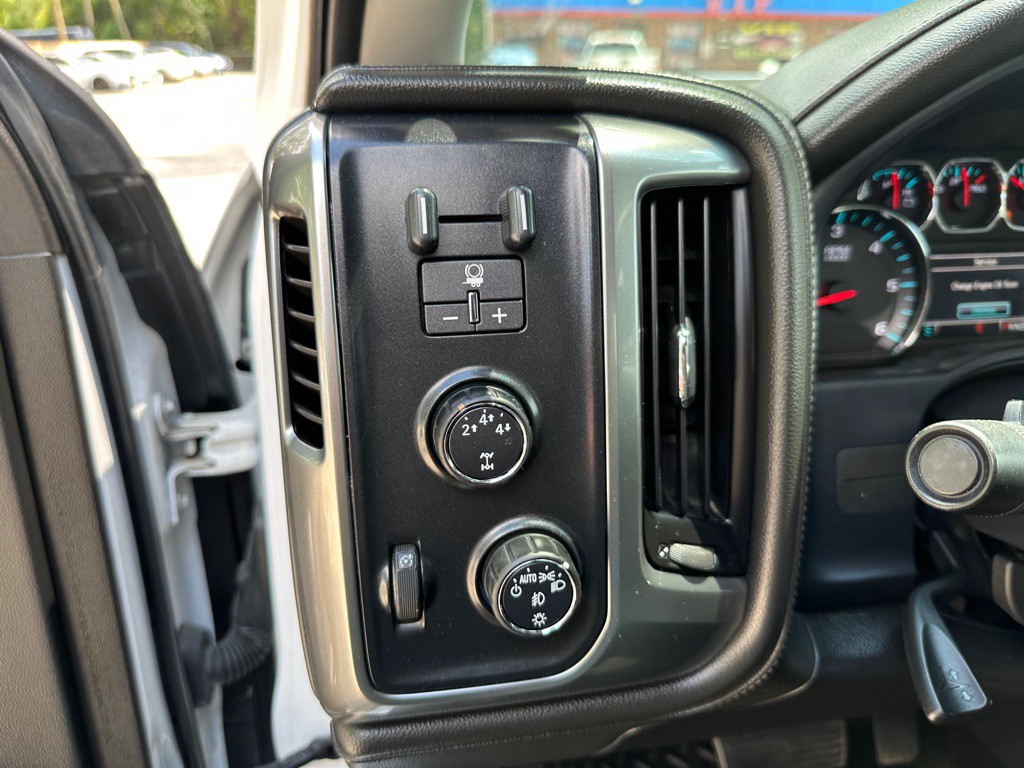 2015 Chevrolet Silverado 1500 Image 30
