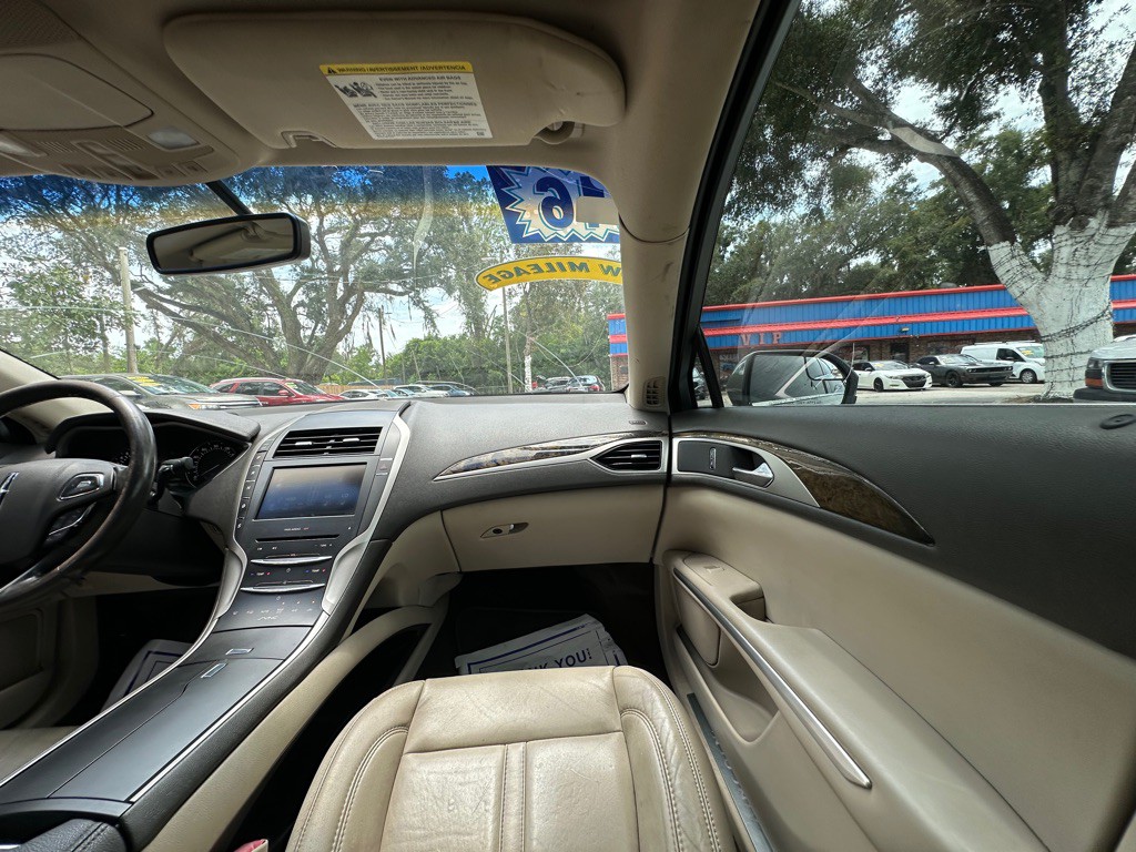 2016 Lincoln MKZ Image 21