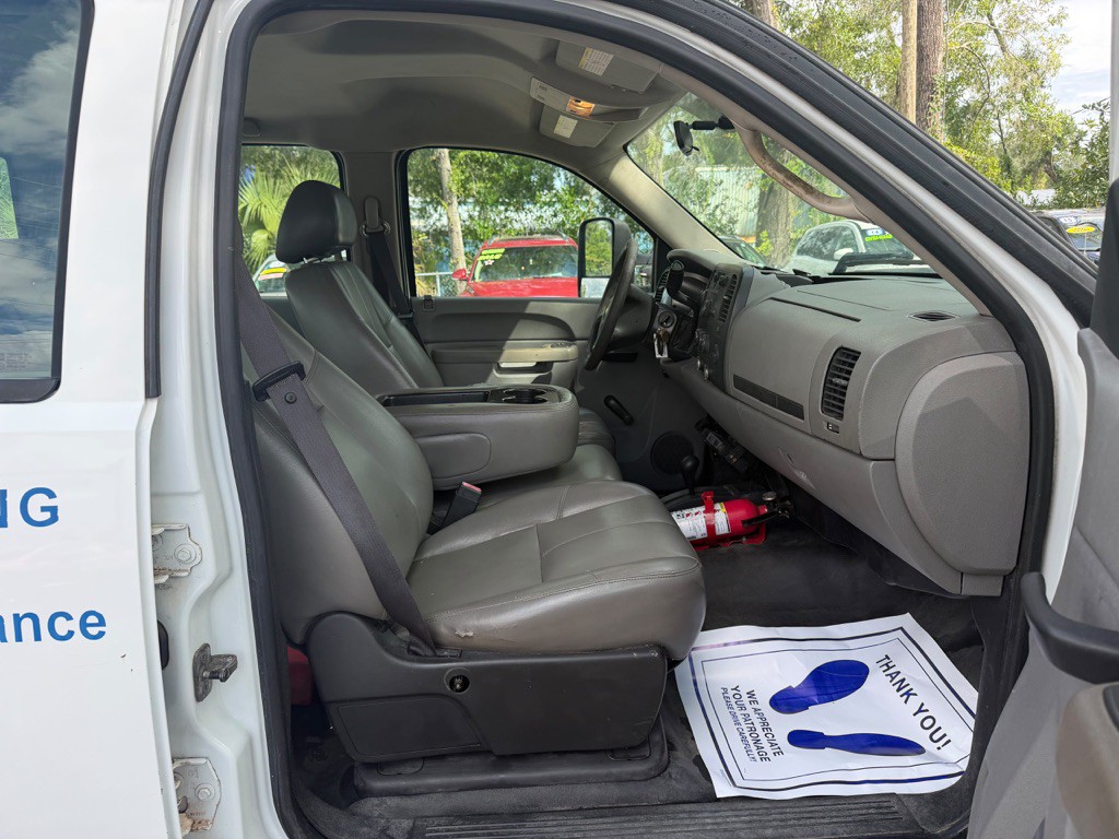 2011 Chevrolet Silverado 1500 Image 9