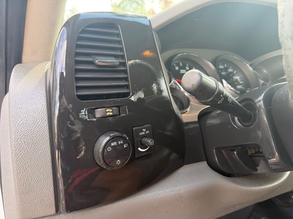 2011 Chevrolet Silverado 1500 Image 15