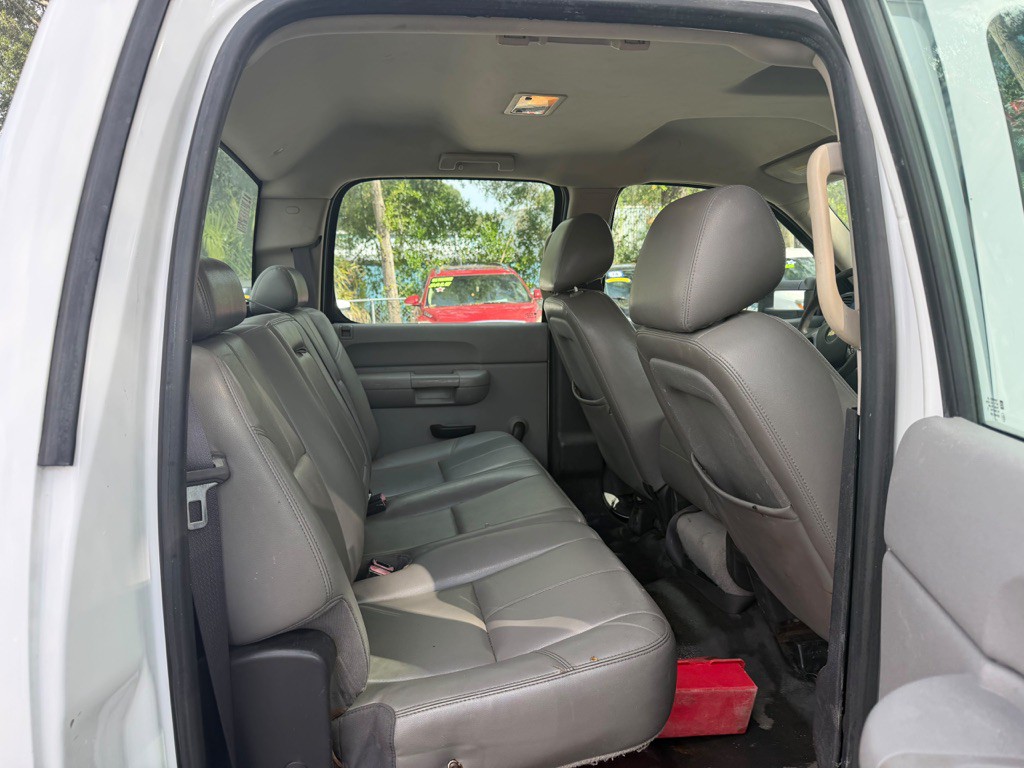 2011 Chevrolet Silverado 1500 Image 16