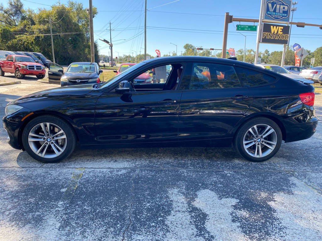 2016 BMW 3 Series Image 2