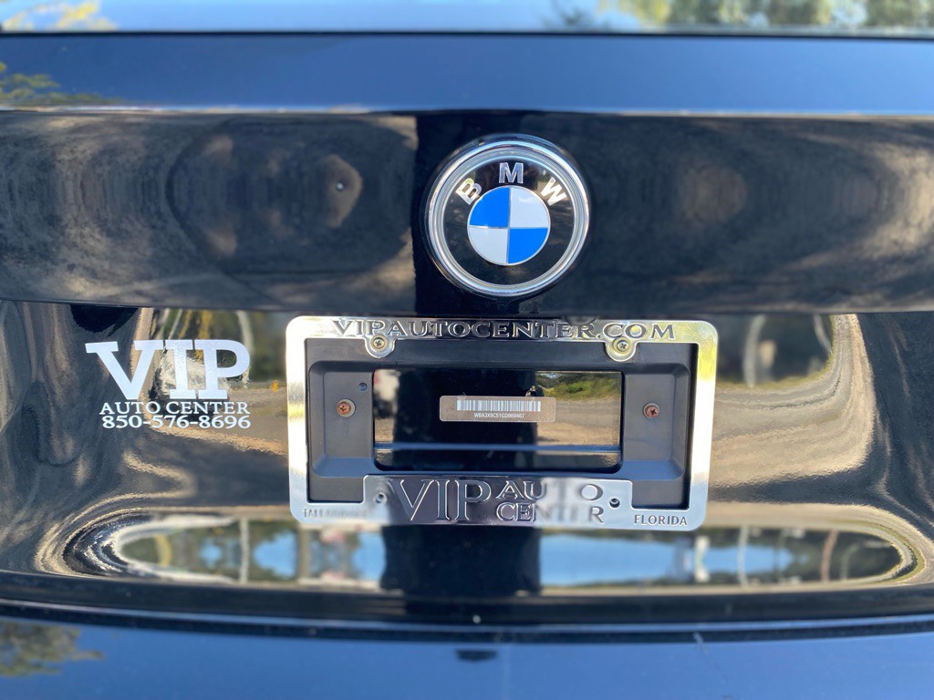 2016 BMW 3 Series Image 17