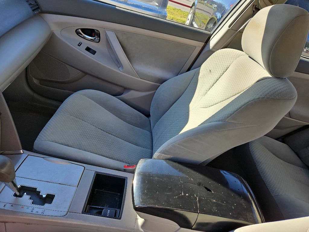 2008 Toyota Camry Image 10