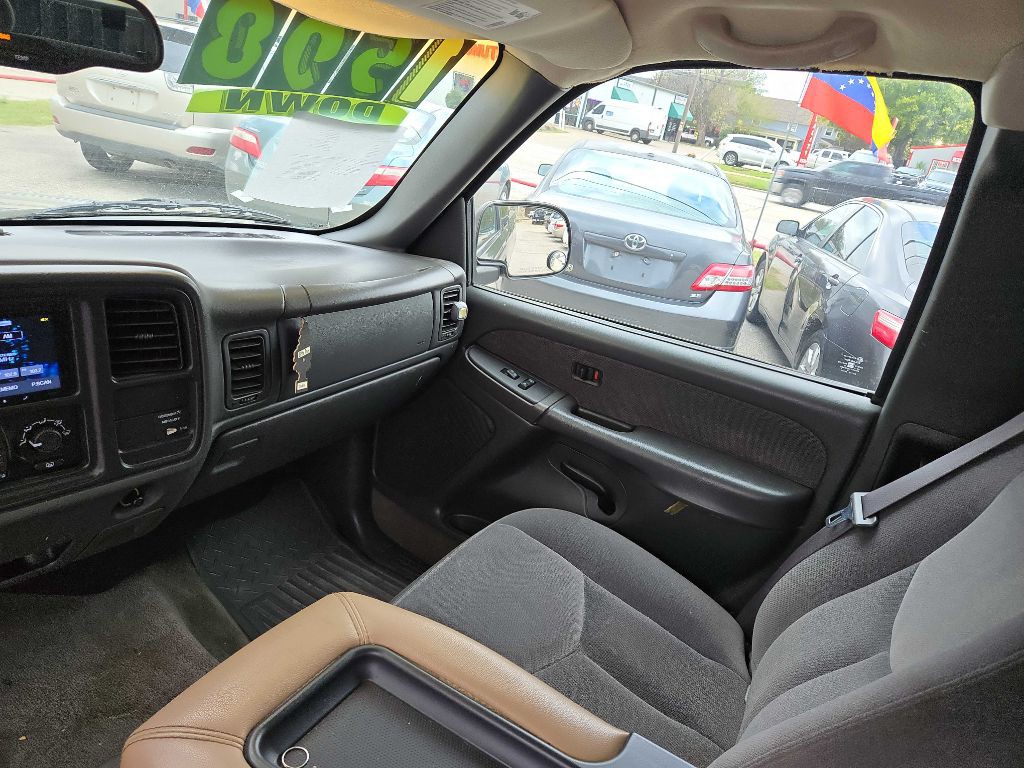 2003 GMC Sierra Image 10