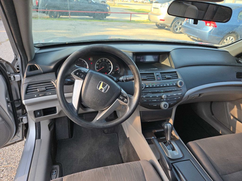 2011 Honda Accord Image 12