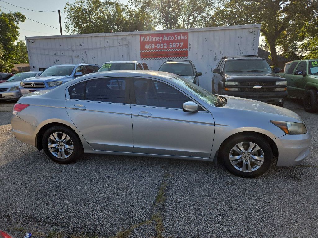 2011 Honda Accord Image 2