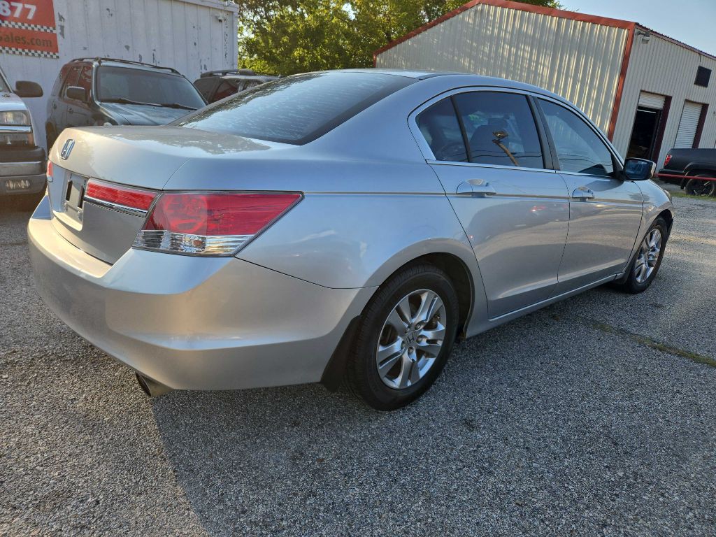 2011 Honda Accord Image 3