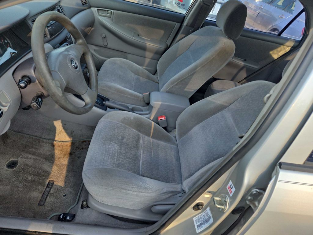 2004 Toyota Corolla Image 6