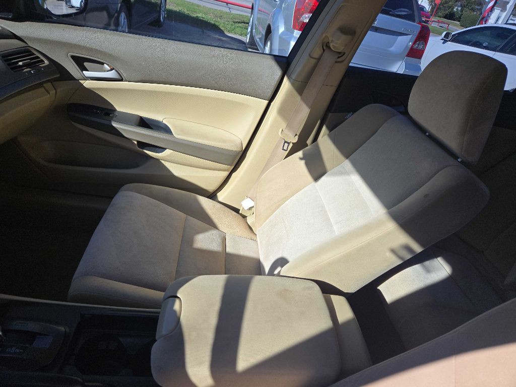 2009 Honda Accord Image 10