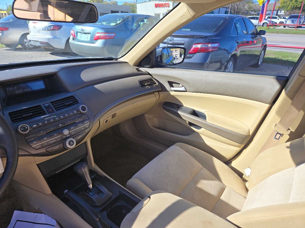 2009 Honda Accord Image 12