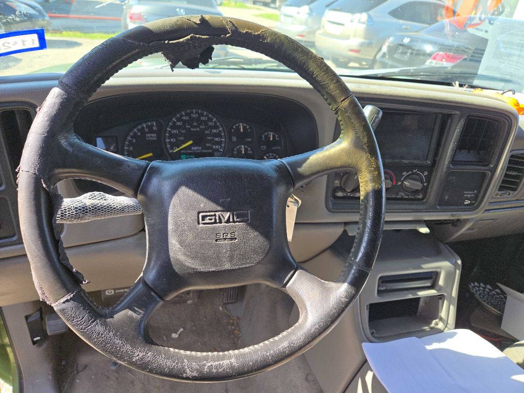 1999 GMC Sierra Image 11