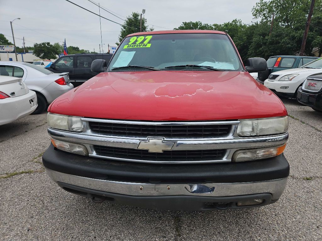 2002 Chevrolet Tahoe Image 10