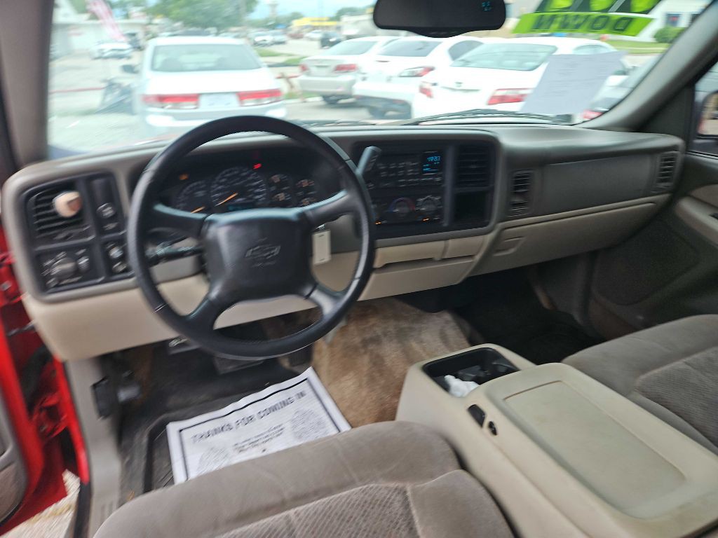 2002 Chevrolet Tahoe Image 15
