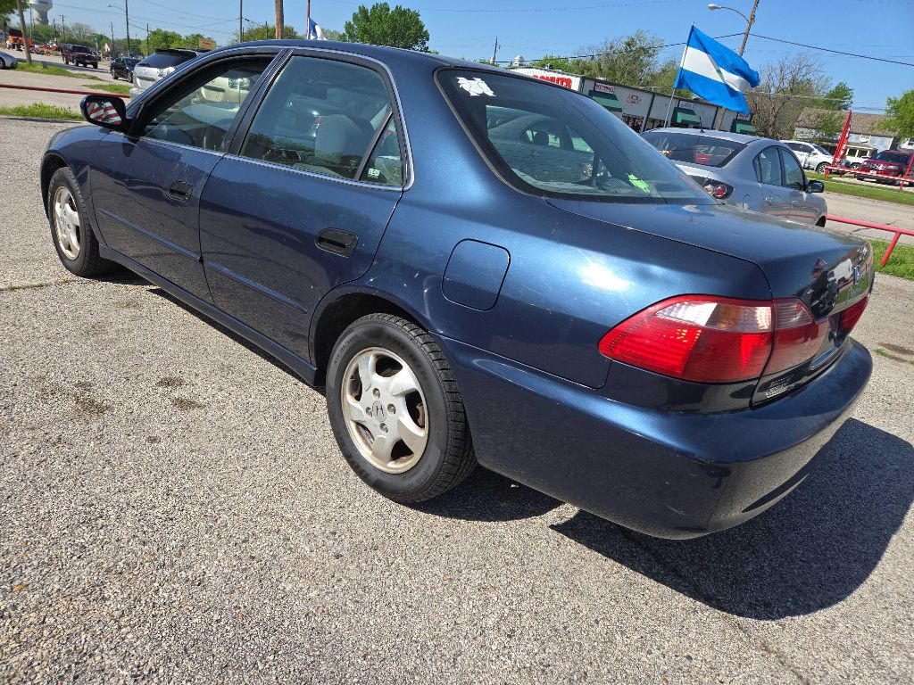 1999 Honda Accord Image 5