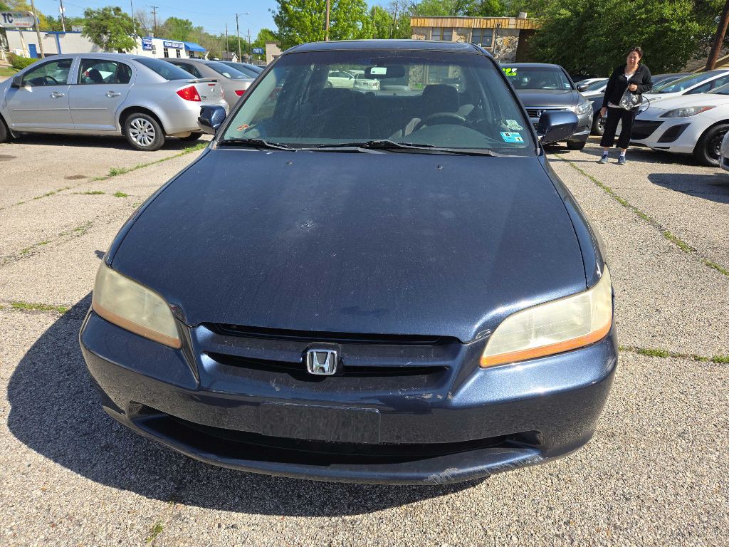 1999 Honda Accord Image 8