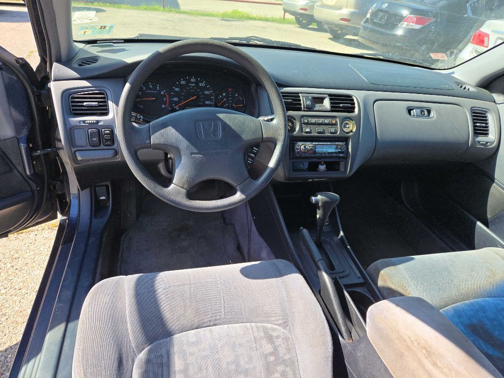 1999 Honda Accord Image 11