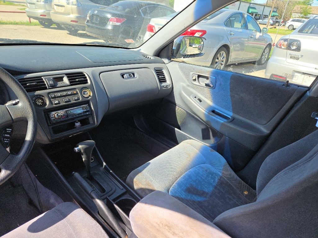 1999 Honda Accord Image 12