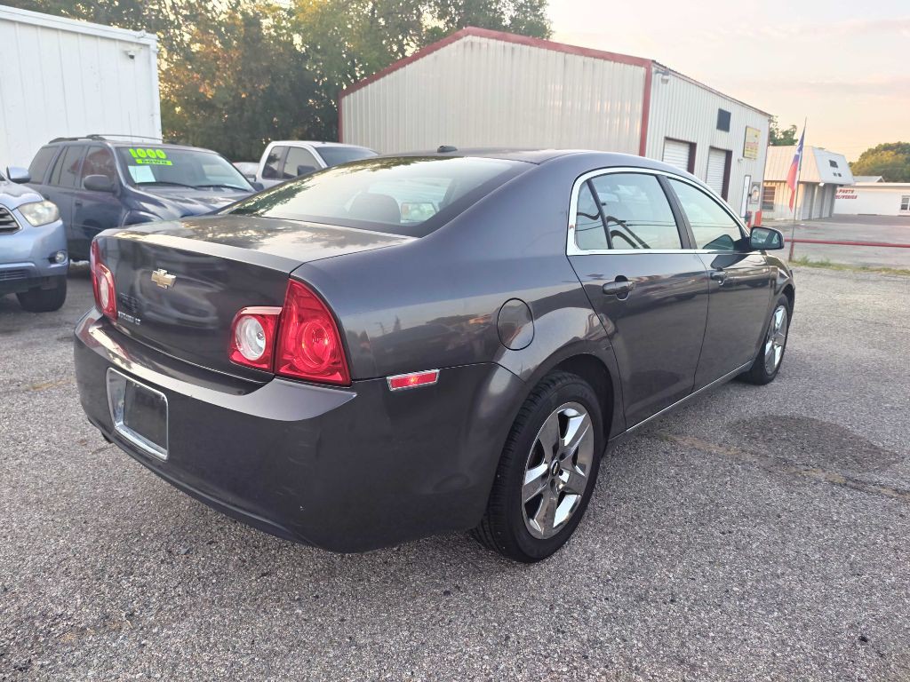 2010 Chevrolet Malibu Image 3