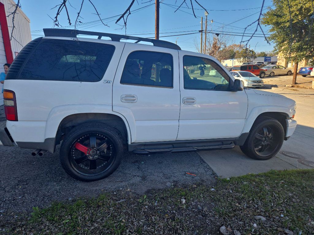 2002 Chevrolet Tahoe Image 10