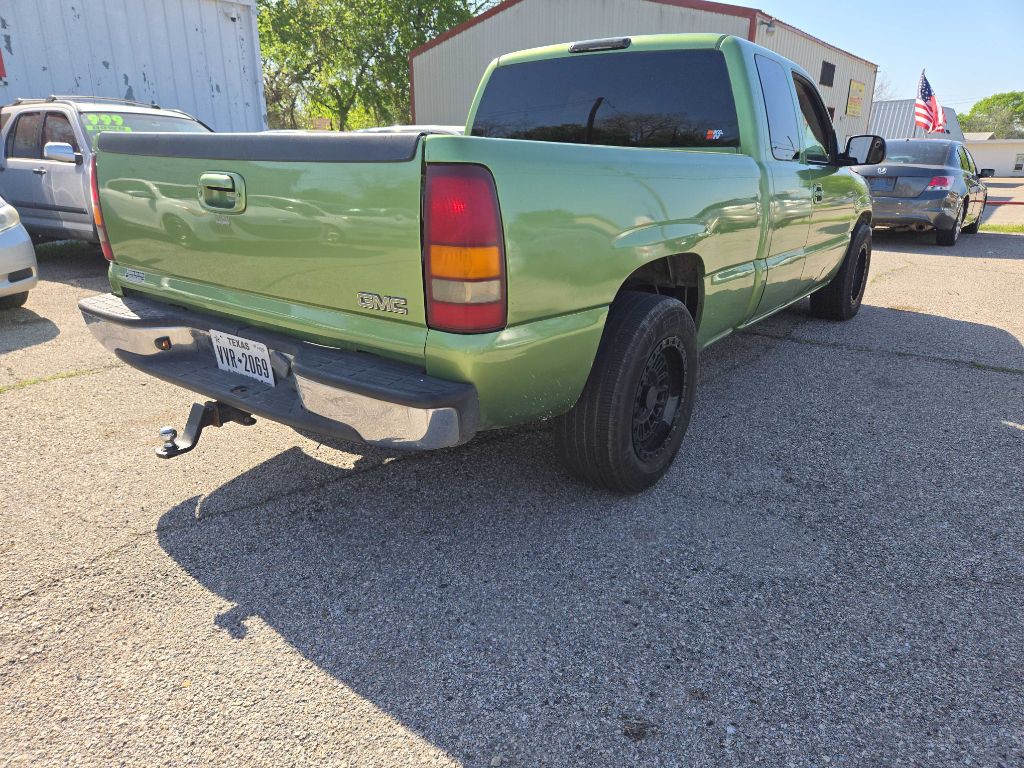 1999 GMC Sierra Image 3