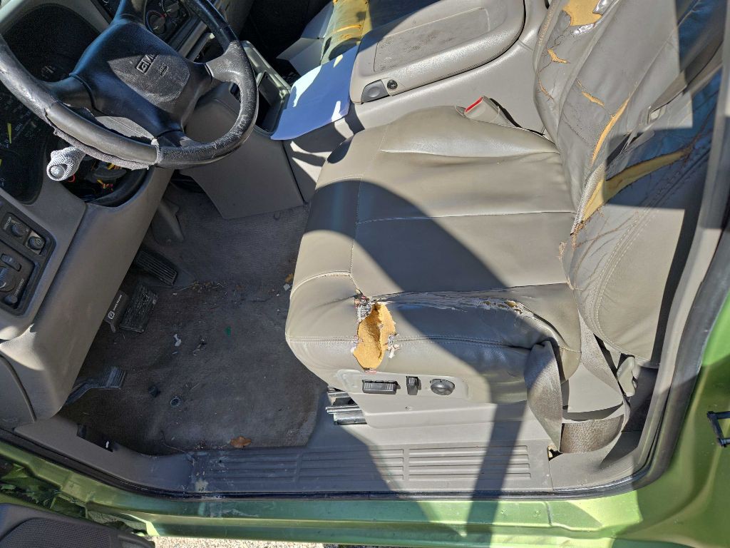 1999 GMC Sierra Image 9