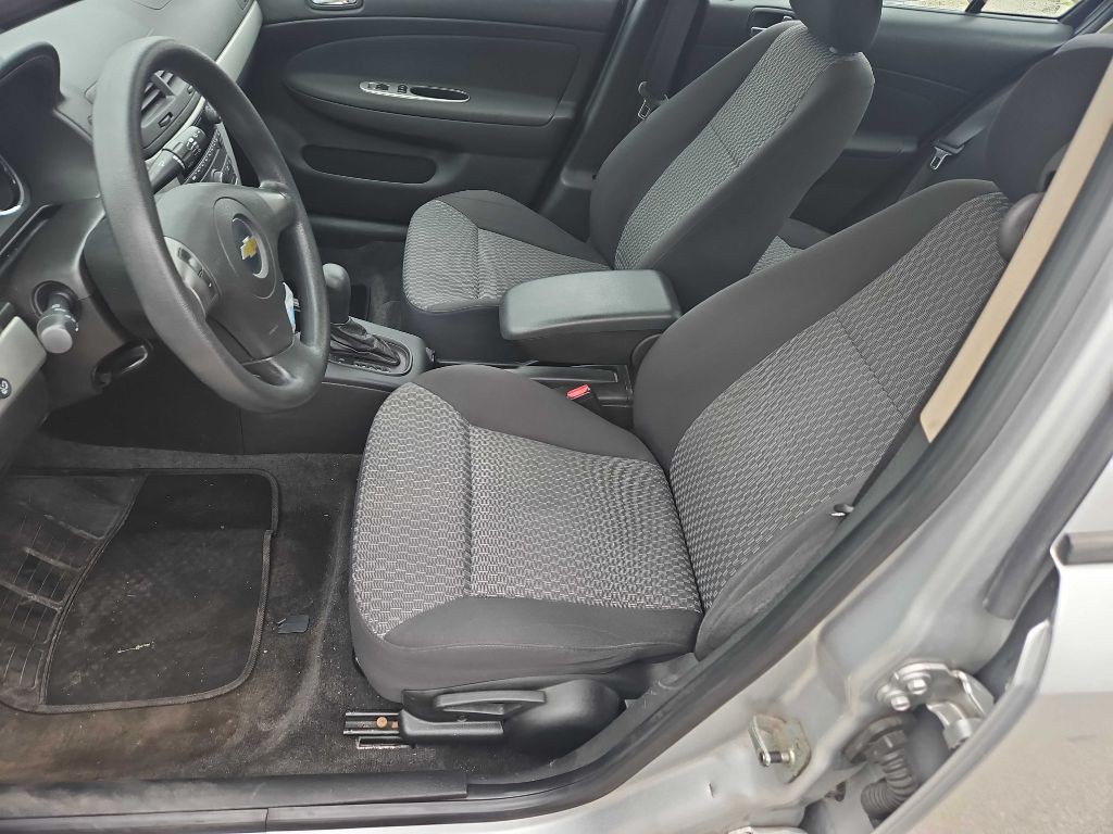 2010 Chevrolet Cobalt Image 8