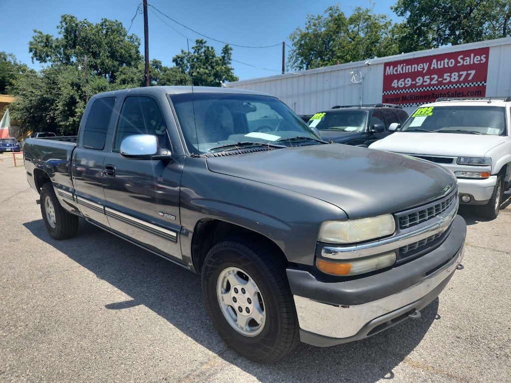 2001 Chevrolet Silverado 1500 Image 1