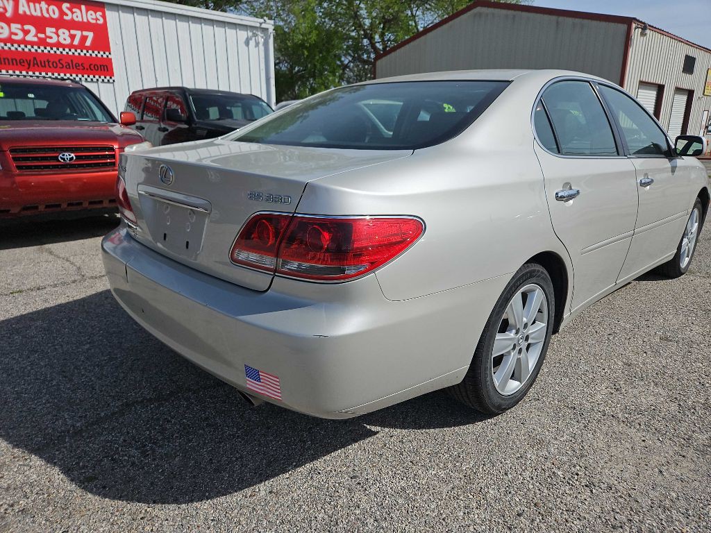 2005 Lexus ES 330 Image 3