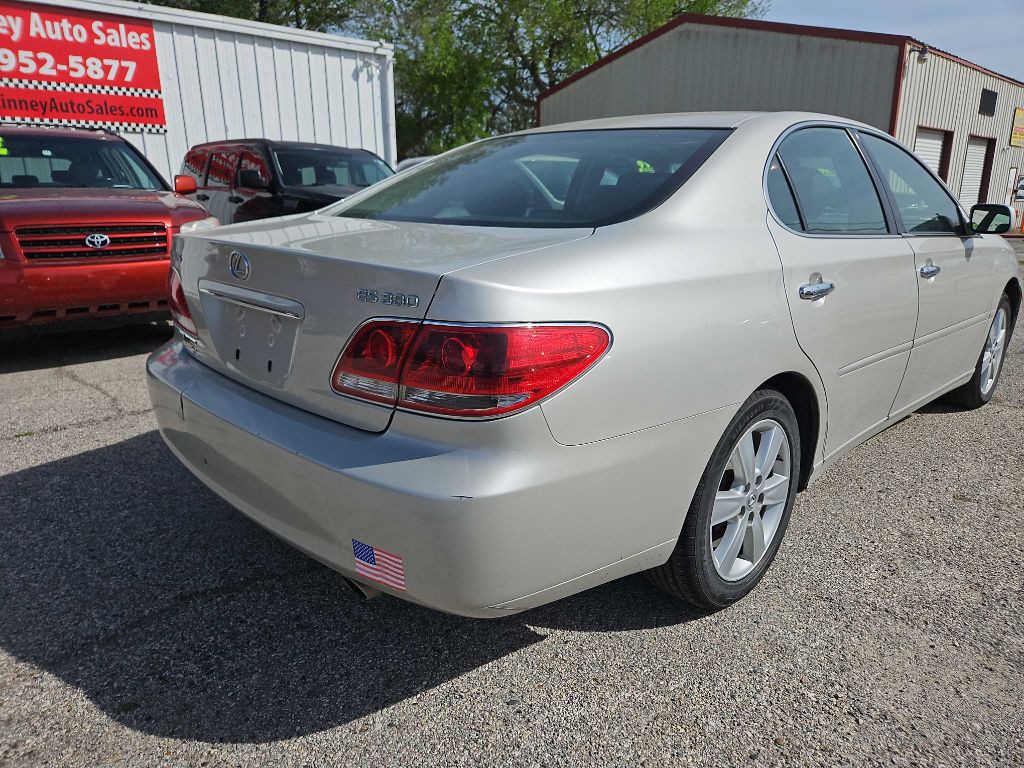 2005 Lexus ES 330 Image 4