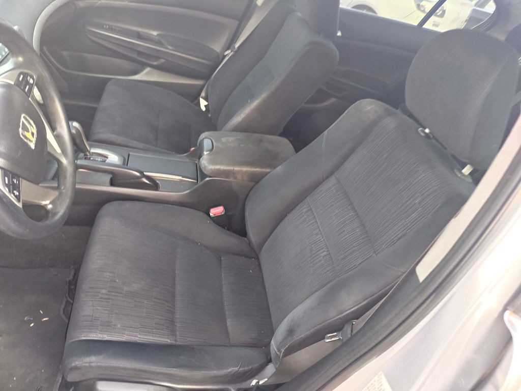 2011 Honda Accord Image 10