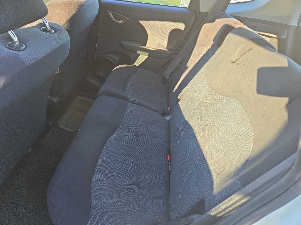 2010 Honda Fit Image 11