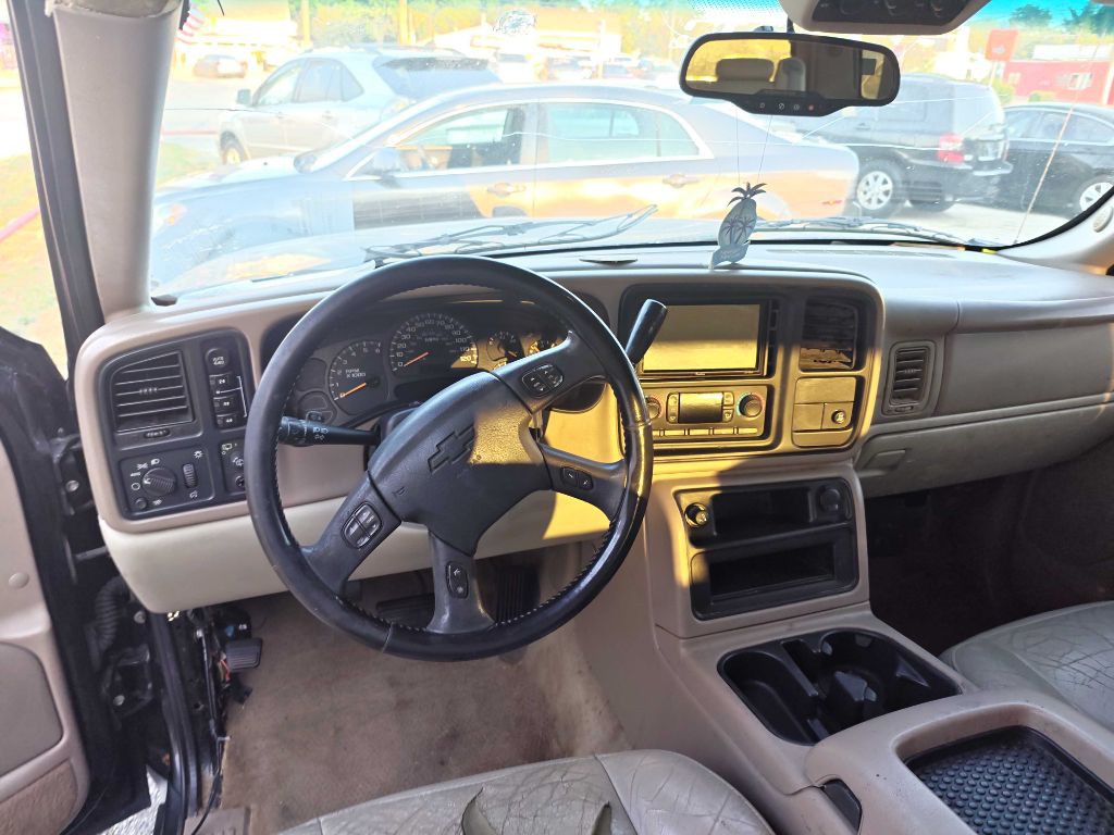 2005 Chevrolet Tahoe Image 13