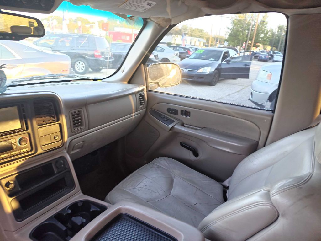 2005 Chevrolet Tahoe Image 14