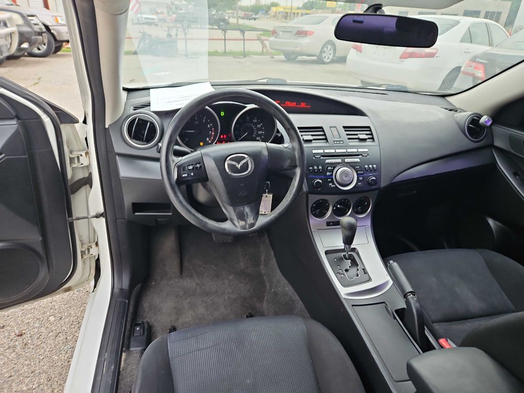 2010 Mazda Mazda3 Image 12