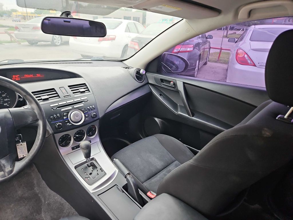2010 Mazda Mazda3 Image 13