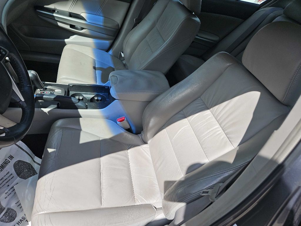 2009 Honda Accord Image 9