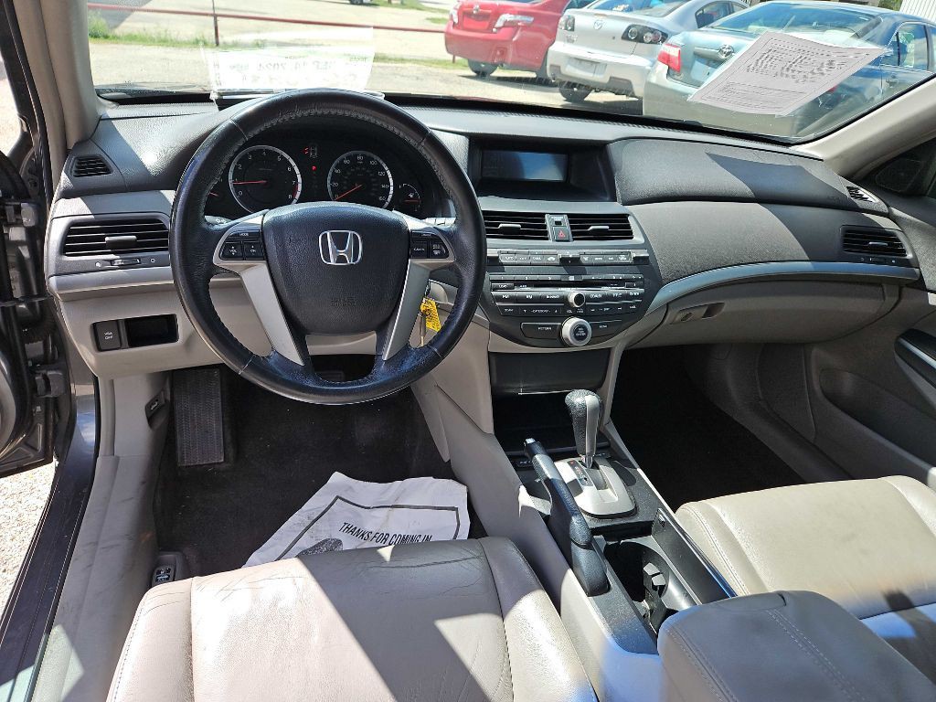 2009 Honda Accord Image 12