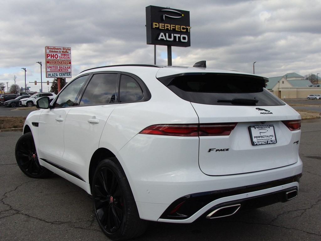 2021 Jaguar F-PACE Image 4