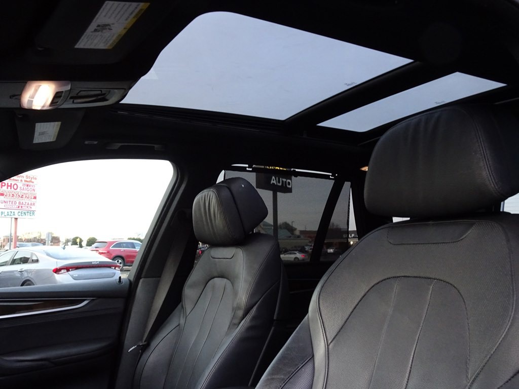 2017 BMW X5 Image 30